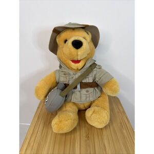 Walt Disney World  Animal Kingdom Safari Winnie The Pooh Explorer‎ Plush 9" READ